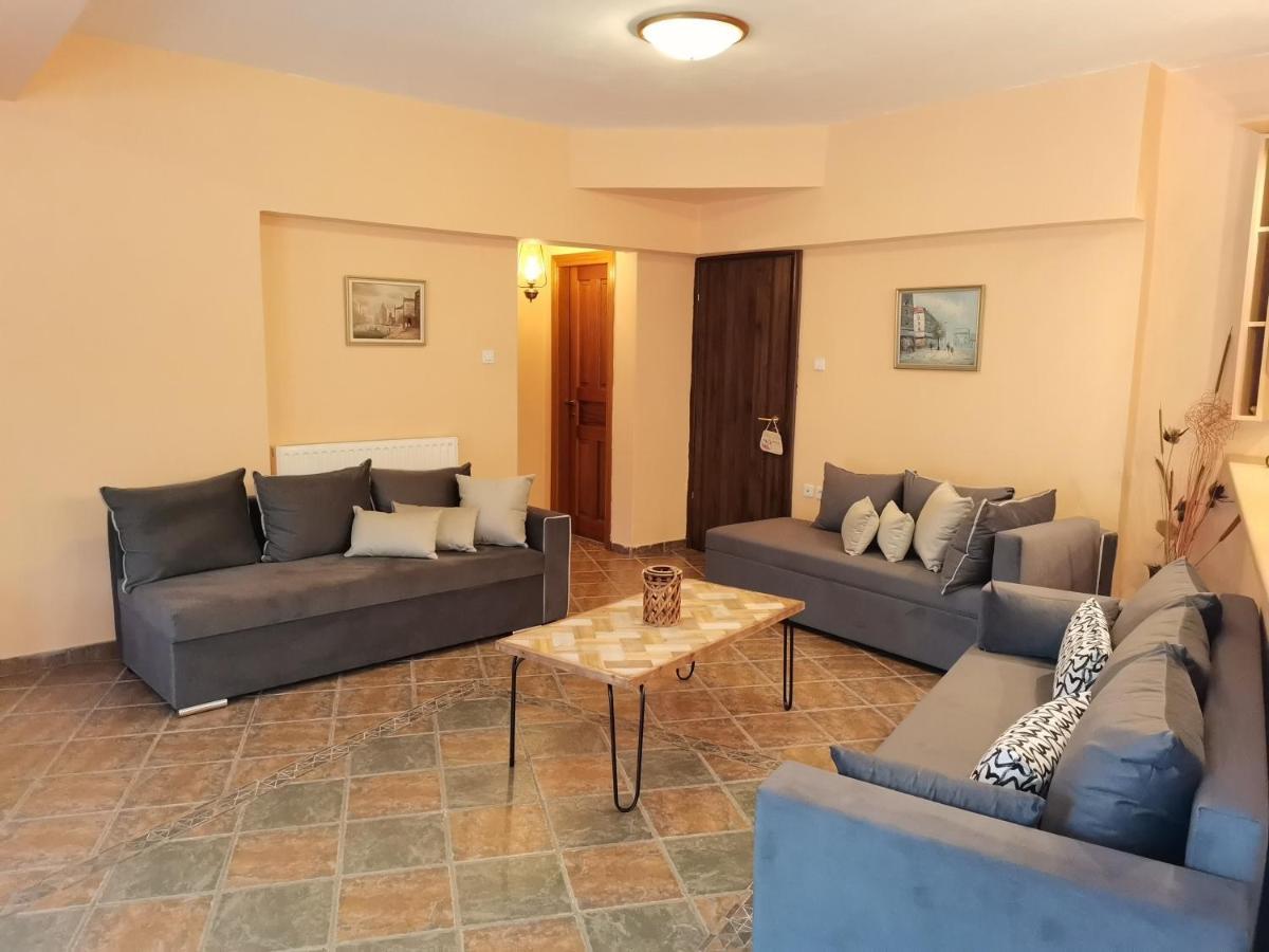 Christie'S Ground Floor Apartment By The Sea Kato Gatzea Eksteriør billede